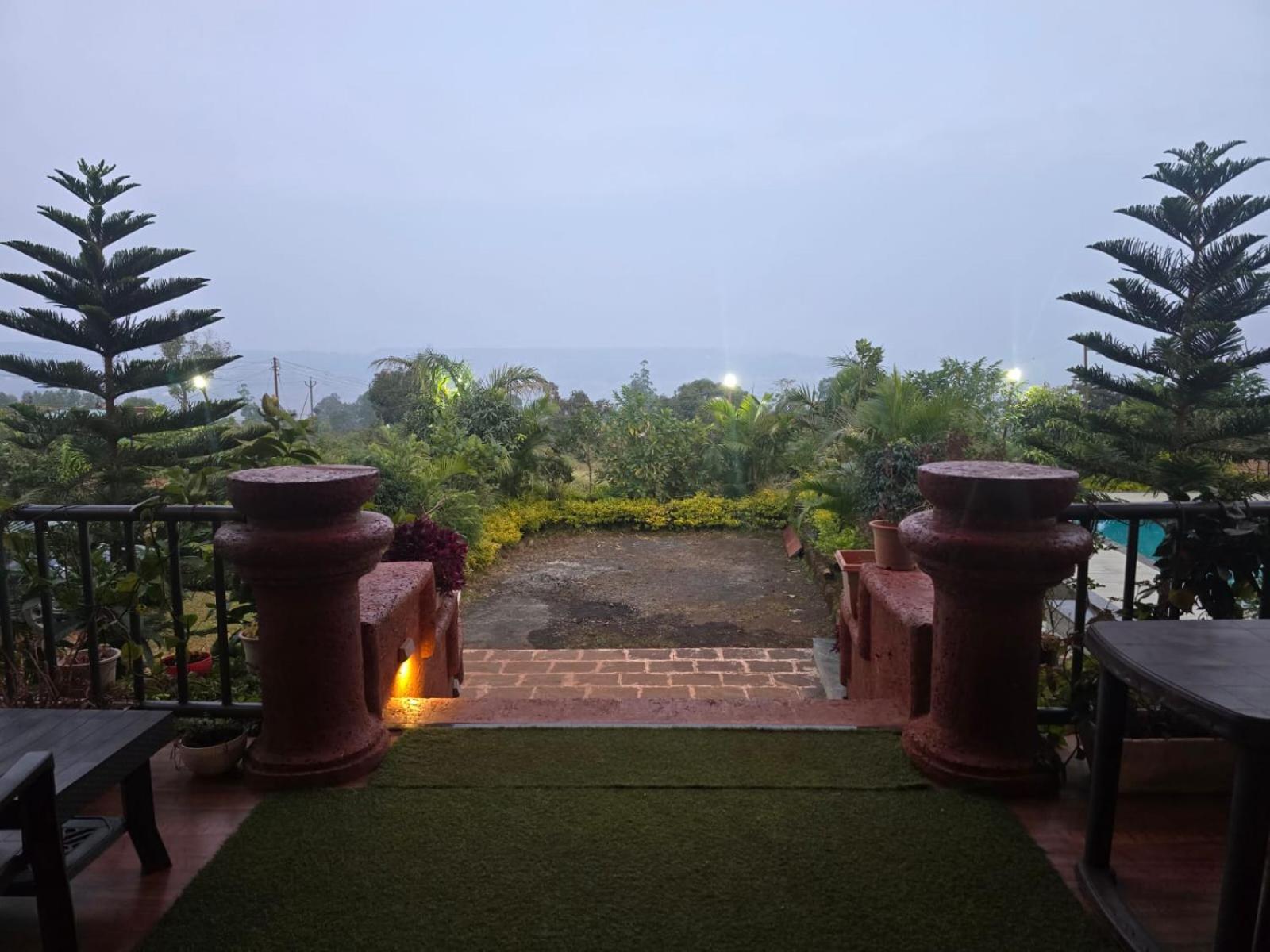 Stone Casa By Vgh 4Bhk Villa With Swimming Pool Mahabaleshwar Exterior photo